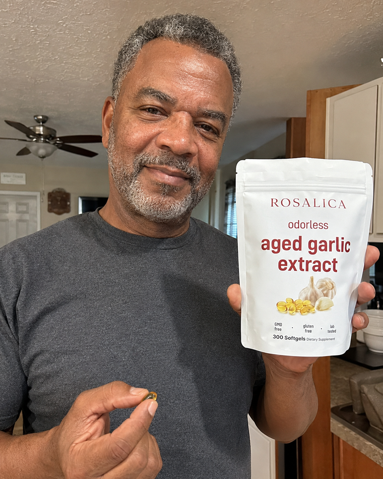 Customer with ROSALICA Odorless Aged Garlic Extract pouch